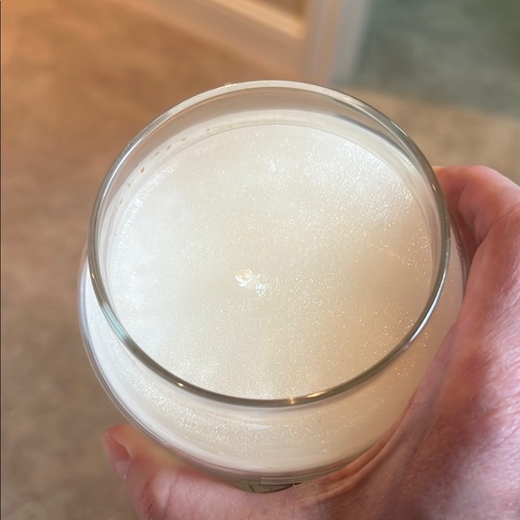 New Yankee Candle Soft Blanket Jar - Picture 2 of 3